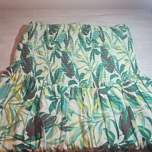 Leaf-Print Green Smocked Strapless Dress